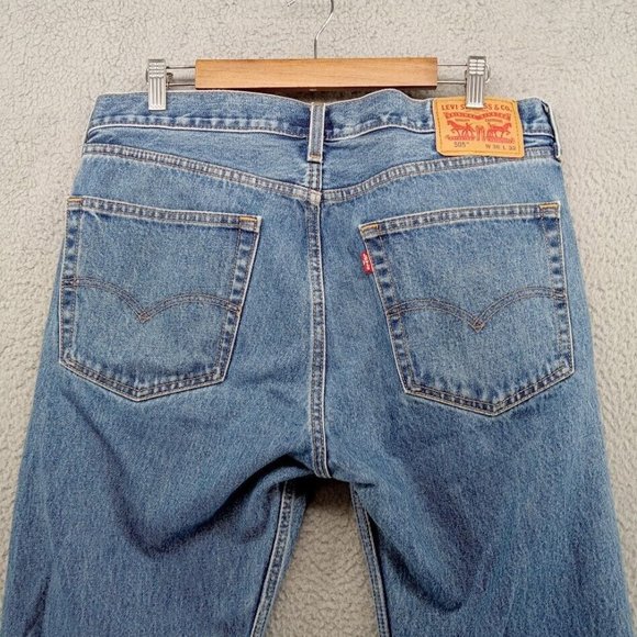 Levis 505 Jeans Mens 36x32 Blue‎ Light Wash Original Straight Leg Classic Denim - Picture 6 of 9